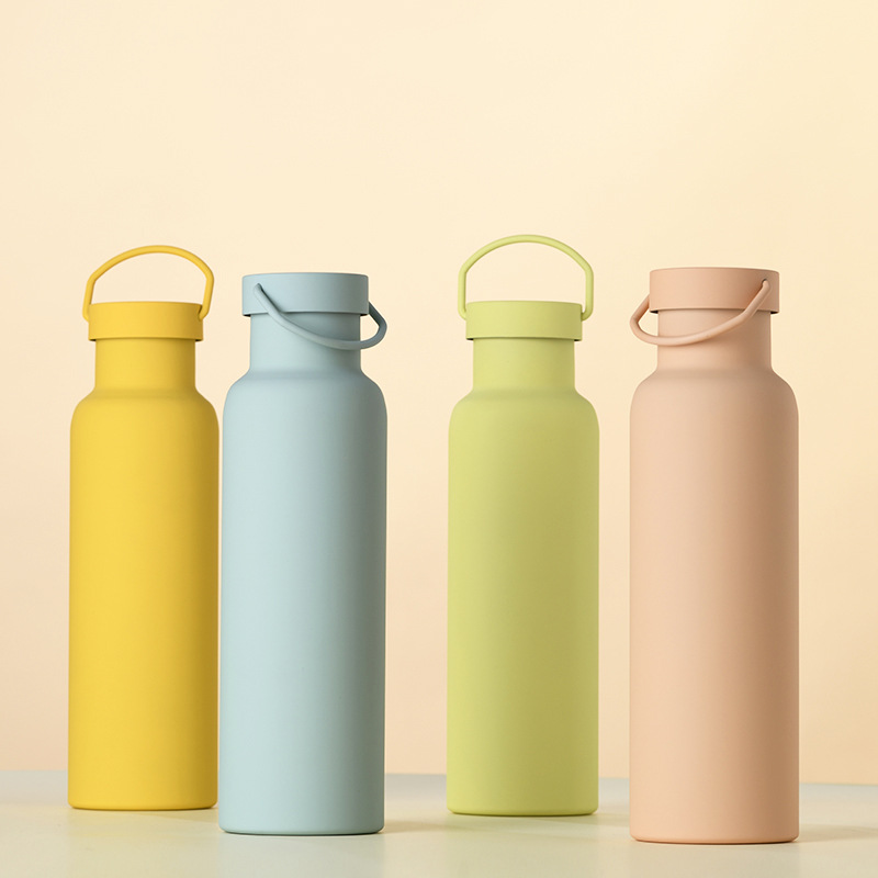 Butelki termiczne sportowe ze  – Water Bottle Blank recenzja i cena