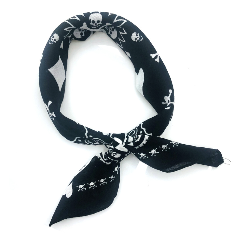 55cm biała czarna czerwona cza – Bandana Blank White recenzja i cena